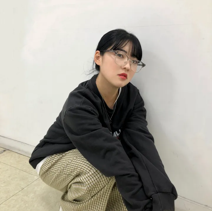데일리 반뿔테 투명 안경 상세 이미지 1
