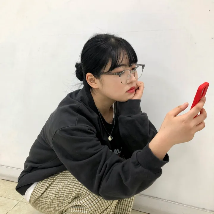 데일리 반뿔테 투명 안경 상세 이미지 2