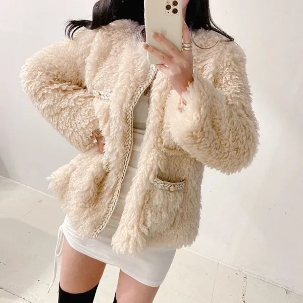 *최저가* [고퀄!/연말파티룩!] 샤 트위드 양털 뽀글이 페이크퍼 퍼자켓 퍼점퍼 트위드자켓 무스탕 [2color]  봄자켓  봄아우터 패딩자켓 숏패딩 양털무스탕 무스탕자켓 하객룩 상세 이미지 24