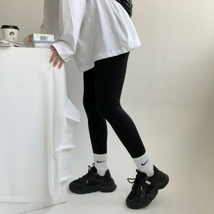 [피치속기모] 슬림하게 잡아주는 기모 쫀쫀 레깅스 상세 이미지 13