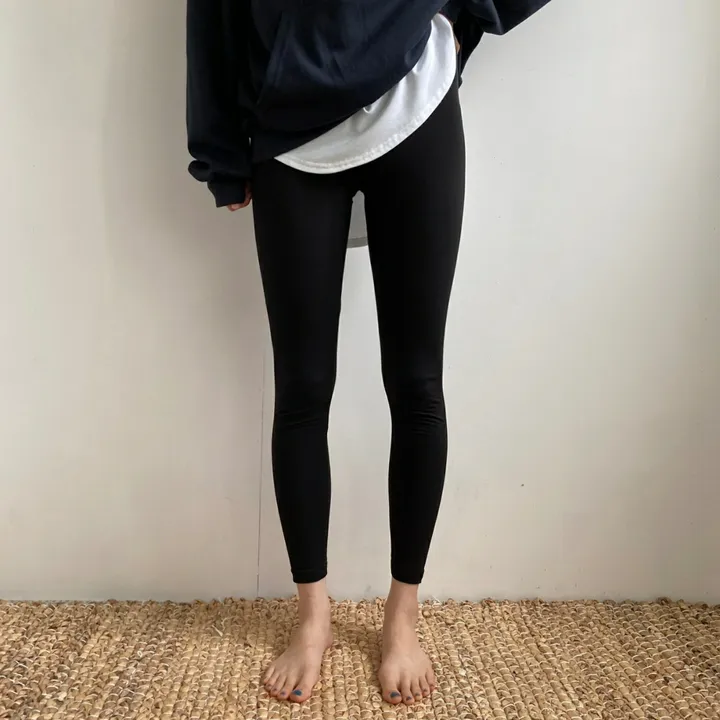 [피치속기모] 슬림하게 잡아주는 기모 쫀쫀 레깅스 상세 이미지 18