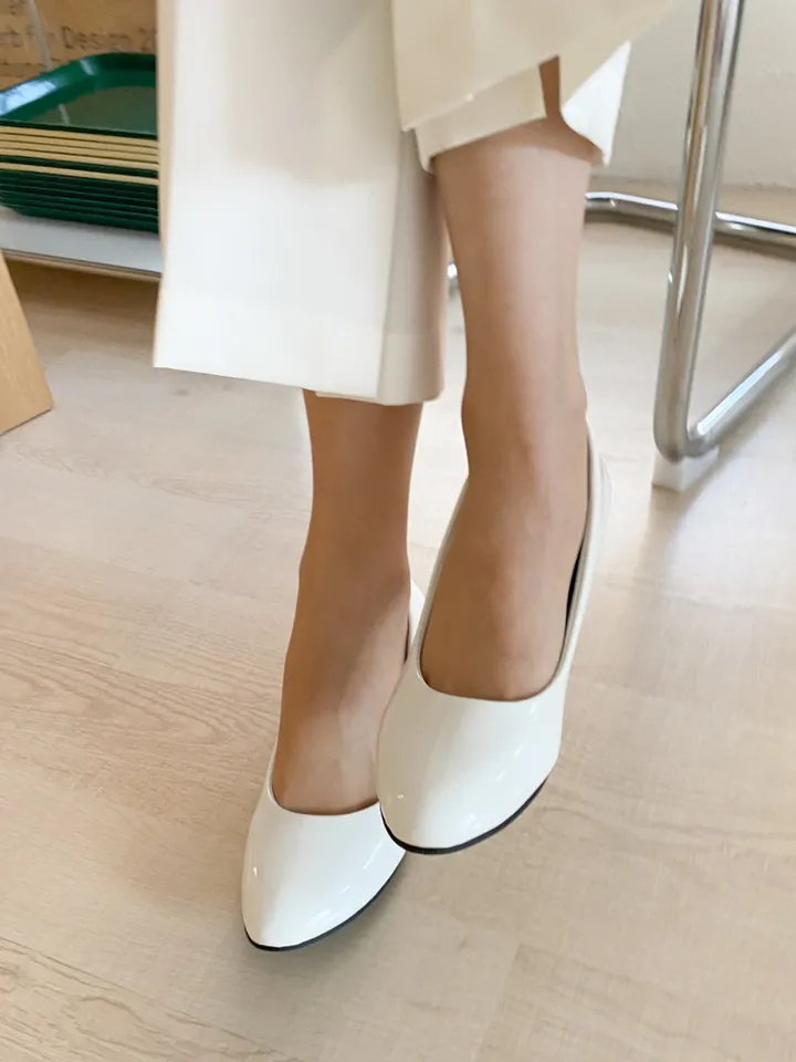 DAL727 펌프스 미들 힐 여자 에나멜 구두 둥근코 라운드 신발 블랙 화이트 발편한 굽낮은 가죽 데일리 캐주얼 하객 원피스 20대 스틸레토 예쁜 슈즈 상세 이미지 25