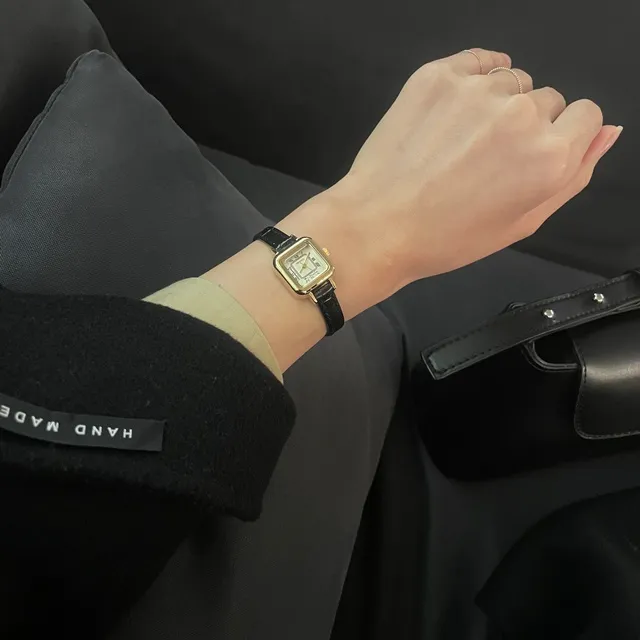 [🖤패션아이템/여성손목시계🖤]트렌디한 테렌다정품 미니 사각 골드프레임 소가죽밴드시계 얇은시계줄 M549골드 상세 이미지 3
