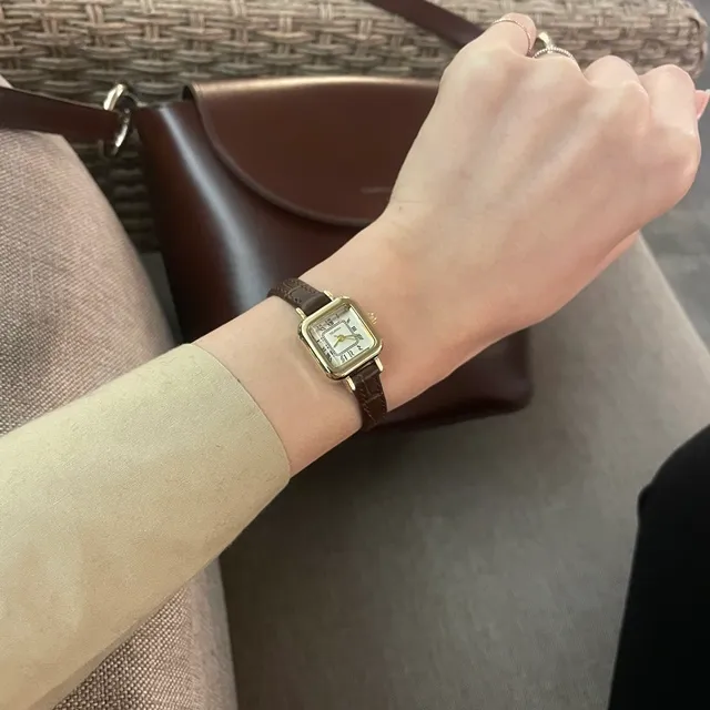 [🖤패션아이템/여성손목시계🖤]트렌디한 테렌다정품 미니 사각 골드프레임 소가죽밴드시계 얇은시계줄 M549골드 상세 이미지 25