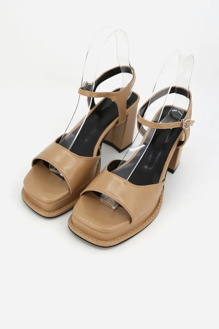 STRAP HEEL SANDAL 상세 이미지 1
