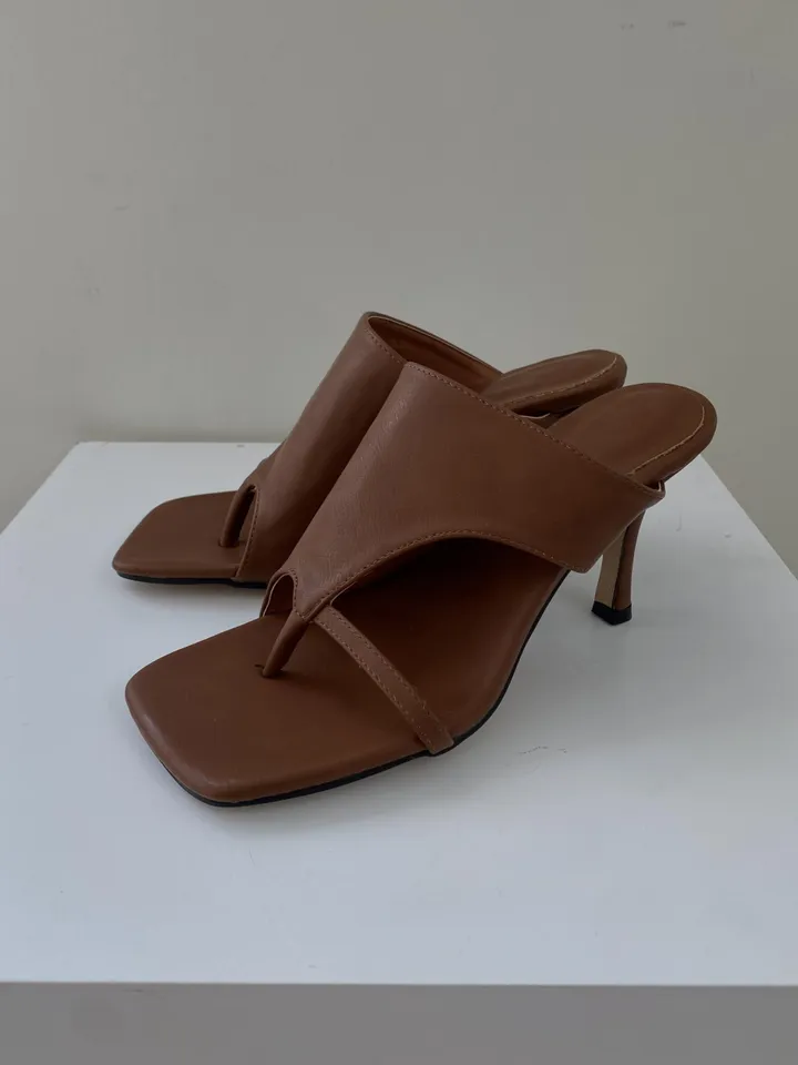스퀘어 엄지쪼리 뮬 미들힐 [8cm] 상세 이미지 34