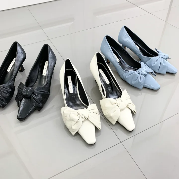 새틴 가죽 슬림 스퀘어 리본 미들힐 펌프스 키튼힐 5cm 상세 이미지 19