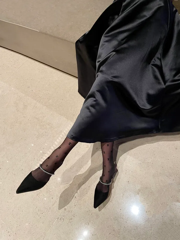 뷰트 스웨이드 큐빅 보석 글리터 뮬 7cm / 3color 상세 이미지 6