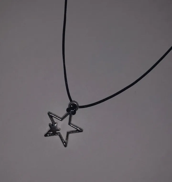 y2k big stars leather necklace 빅스타 천연가죽 목걸이 <3 상세 이미지 3